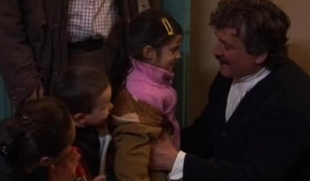 Mala Milica u seriji "Selo gori, a baba se češlja"