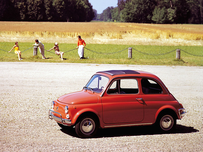 Historia Fiata 500 i 600 w fotografii (90 zdjęć)