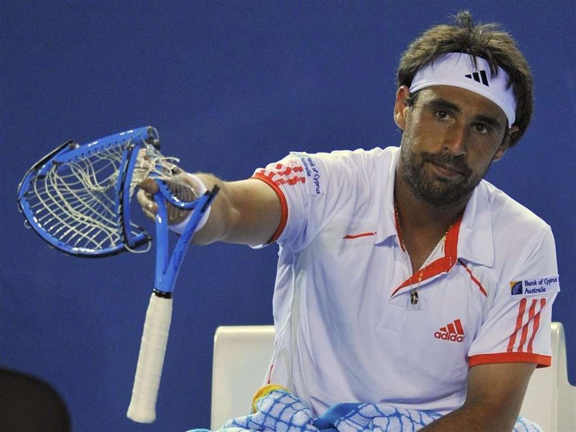 Marcos Baghdatis rozwalił rakietę