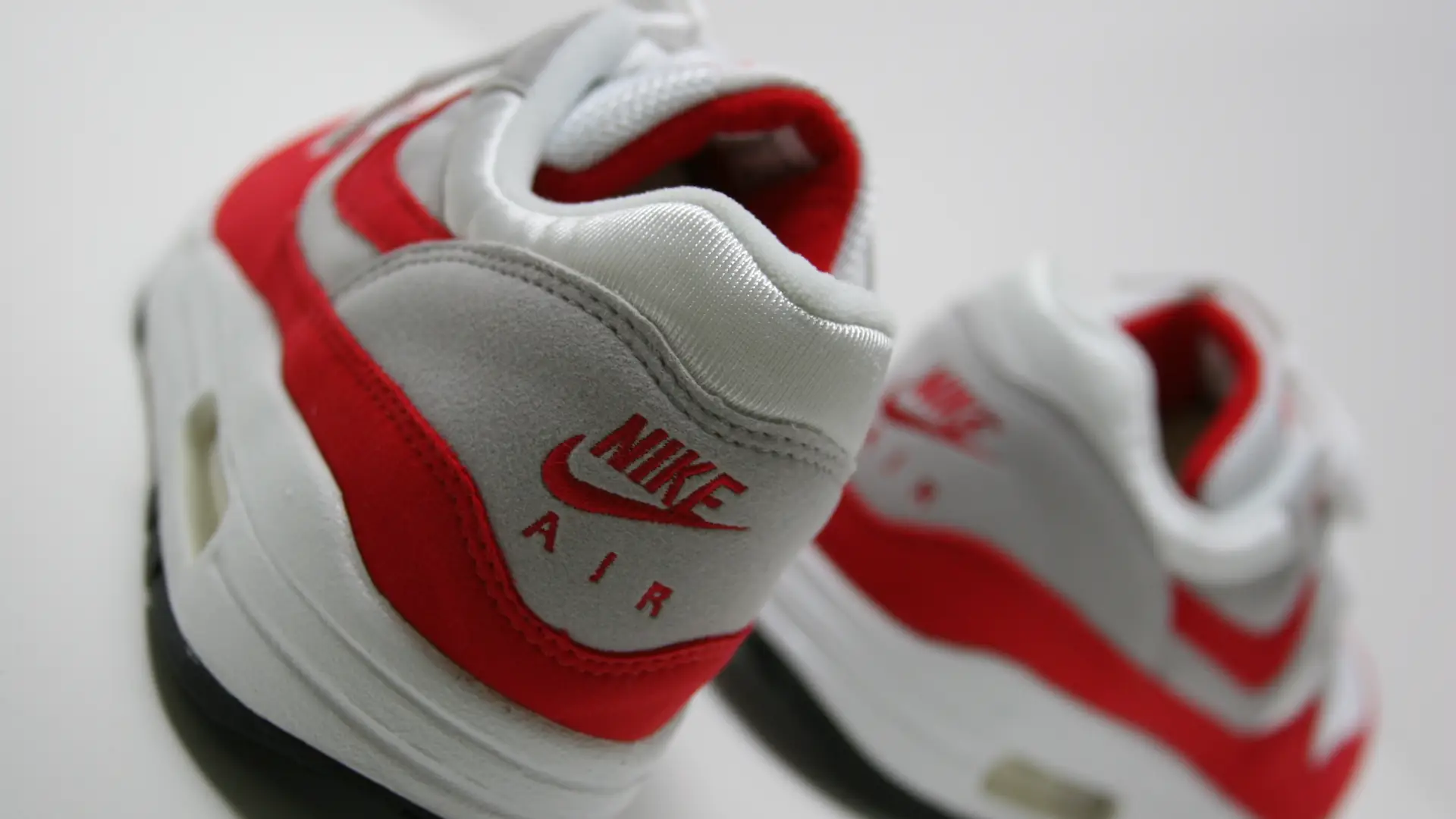 Takich butów nie było w sklepach od 30 lat. Nike przywróci je na urodziny modelu Air Max 1