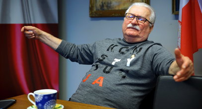 Lech Wałęsa pokazał jak zażywa kąpieli w piwie. Wiemy ile kosztują takie przyjemności i co dają