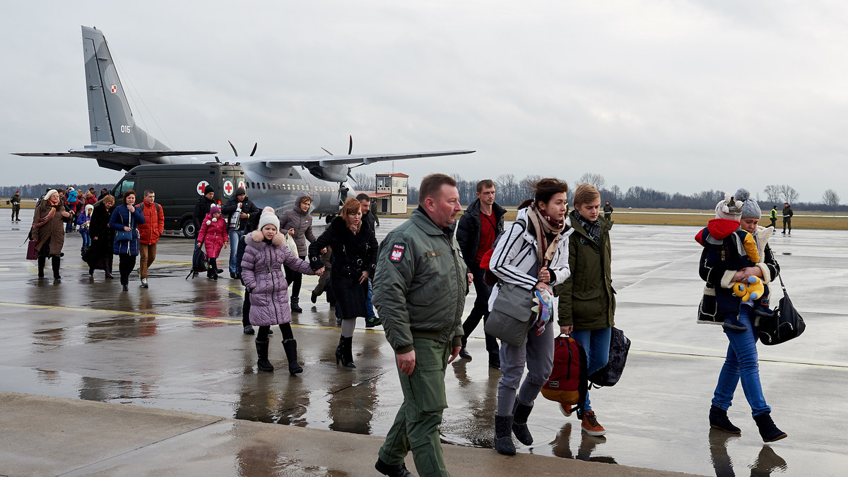 Osoby ewakuowane z Donbasu zostaną zakwaterowane w kompleksie wypoczynkowym w Łańsku oraz w ośrodku Caritasu w Rybakach - poinformowała rzecznik MSW/