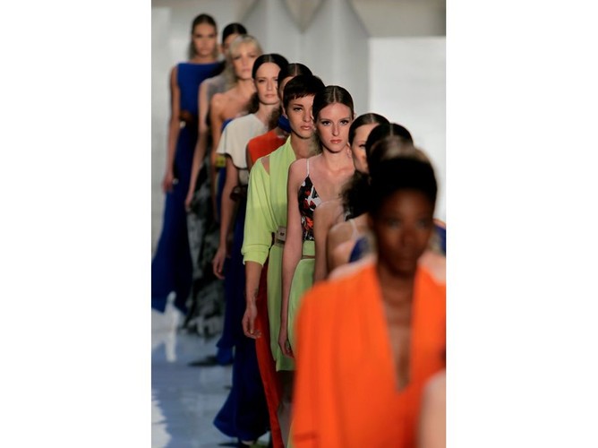 Moda na kolor! Rozpusta barw na wybiegu