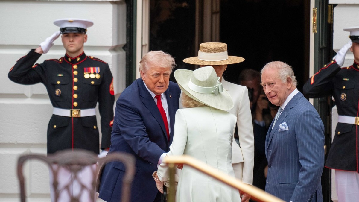 Donald Tramp i Melanija Tramp sa Kamilom i Čarlsom III