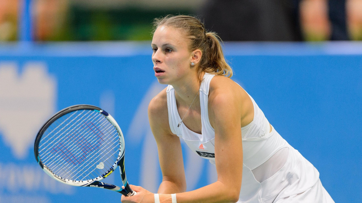 Ostatnia Polka w turnieju Magda Linette w 1. rundzie Katowice Open z problemami pokonała trenującą u Andżeliki Kerber w Puszczykowie Anastazję Szoszynę 6:1, 7:6 (7-5). Przy 5:2 Linette miała trzy meczbole, ale skomplikowała sobie życie na własne życzenie.