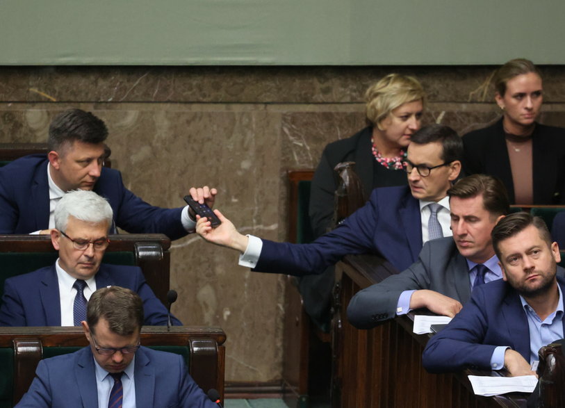 Michał Dworczyk i Mateusz Morawiecki w Sejmie, 15.09.2022