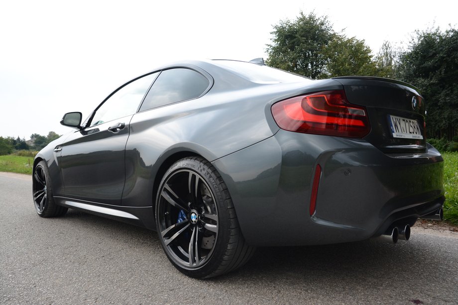 BMW M2 Coupe - 370 KM w przystojnym łobuzie