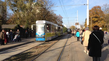 Wszystkich Świętych we Wrocławiu. Organizacja ruchu w rejonie cmentarzy