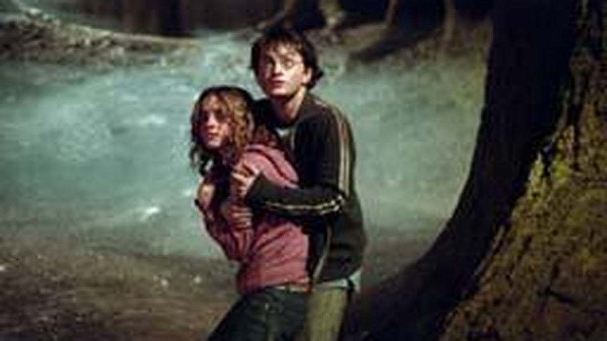 Zła wiadomość dla fanów filmowej wersji "Harry'ego Pottera" - aktorzy odtwarzający główne postacie rosną za szybko.