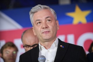 Braun, Jarubas, Biedroń. Kto z Konfederacji, Trzeciej Drogi i Lewicy dostał się do Parlamentu Europejskiego?