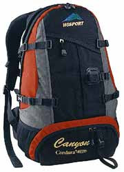 CANYON (Wisport) - Jego główne przeznaczenie to jedno-, dwudniowe wycieczki oraz aktywny wypoczynek, gdy wymagana jest większa ilość bagażu. Komora główna podzielona jest wewnętrzną przegrodą na 2 części. Kieszeń na przedzie plecaka oraz dwie siatkowe kie
