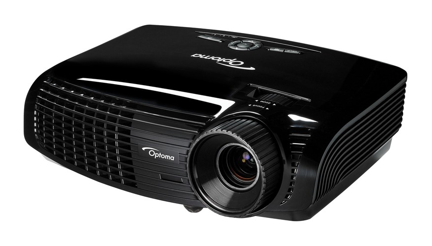 <b>Optoma HD131X</b><br>
<br>Technologia: DLP
<br>Rozdzielczość: 1920x1080
<br>Kontrast: 20000:1
<br>Jasność: 2000 lum.
<br>Poziom hałasu: 26 dB
<br>Żywotność lampy: 8000 h
<br>Cena: od 3299 zł
