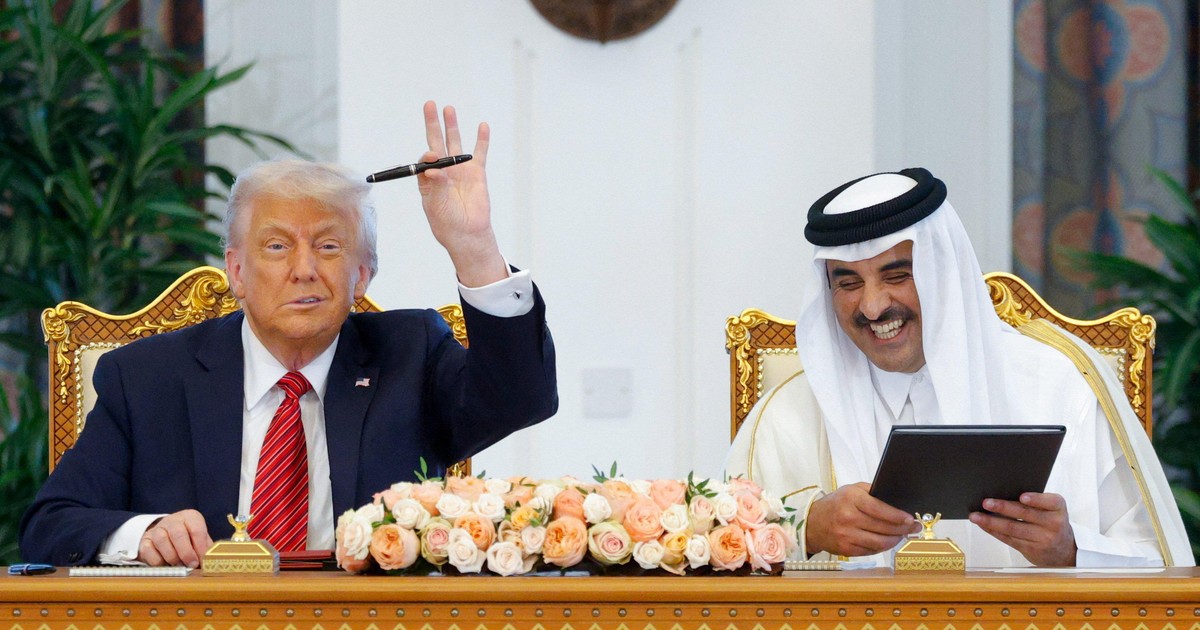 Prezydentura to dla Trumpa interes życia. "Odrzucić taki prezent mógłby tylko głupek"