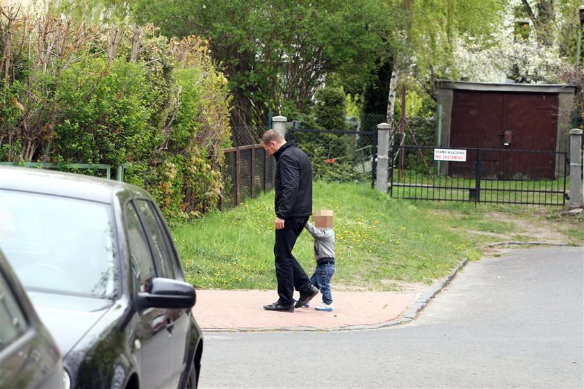 Tak premier Tusk niańczy wnuka. FOTO 