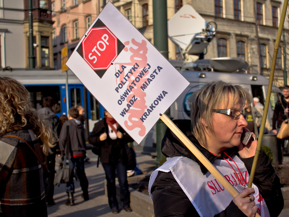 Protest przed magistratem, fot. Robert Kulig/ Onet