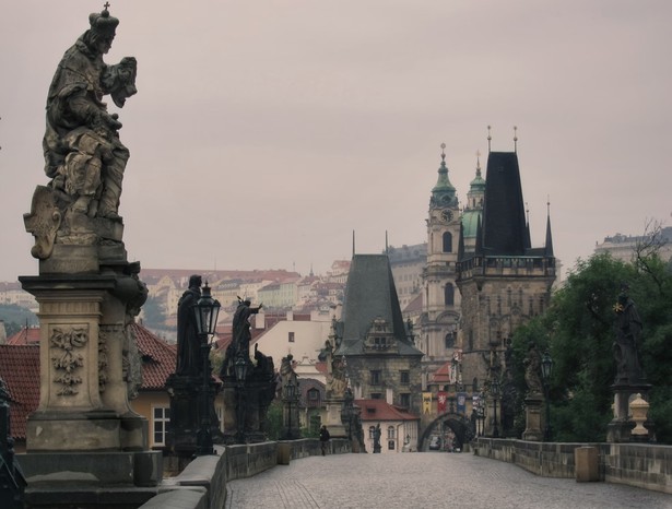 Stolica Czech, Praga. Miasto uchodzi za jedno z najpiękniejszych w Europie. Jest też jedynym regionem, gdzie odnotowano przyrost naturalny w 2024 roku, czyli liczba urodzeń była wyższa od liczby zgonów.