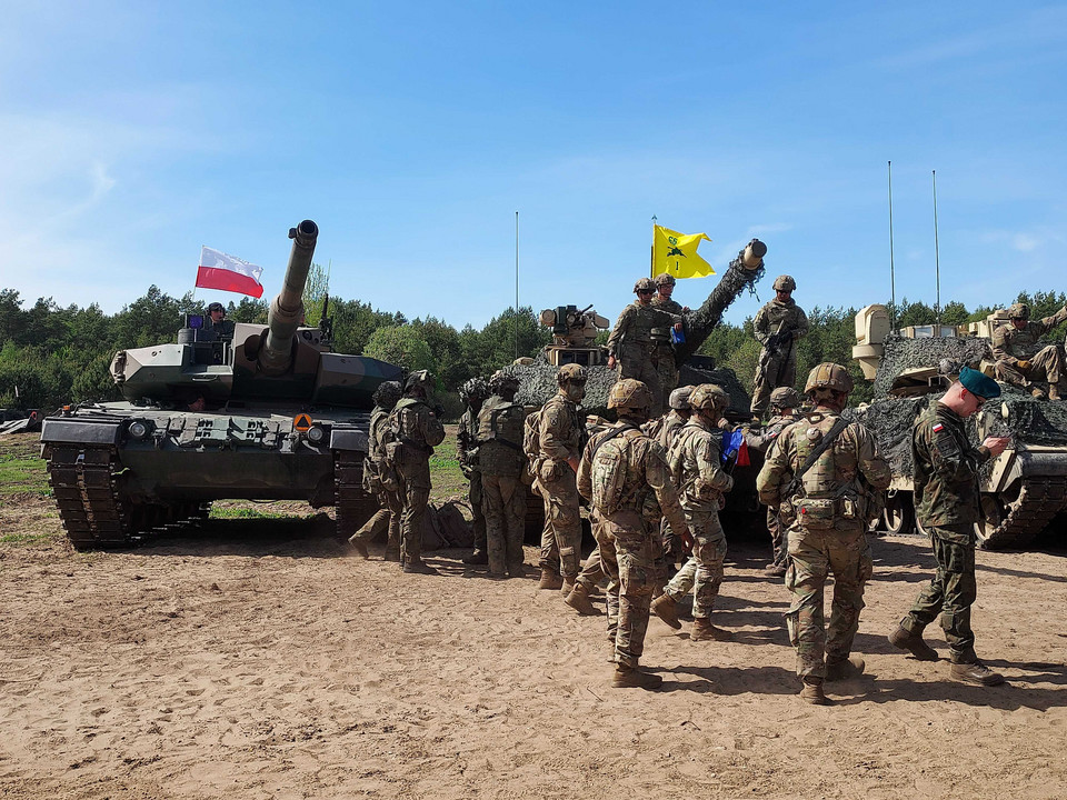 Ćwiczenia DefenderEurope 22 w okolicach miejscowości Nowogród k. Łomży