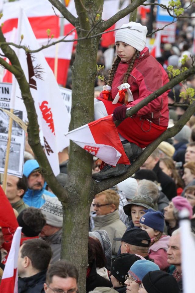 Tlum przed palacem prezydenckim, fot. Iza Procyk-Lewandowska