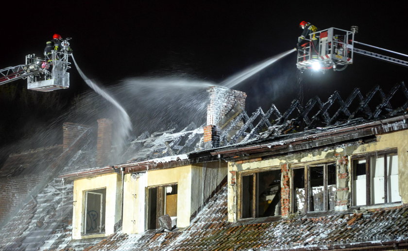 Pożar w Gdańsku. Płonął zabytkowy budynek na terenie Gedanii