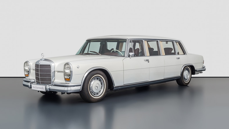 Mercedes-Benz W 100 600 Pullman 1 of 1 restomod