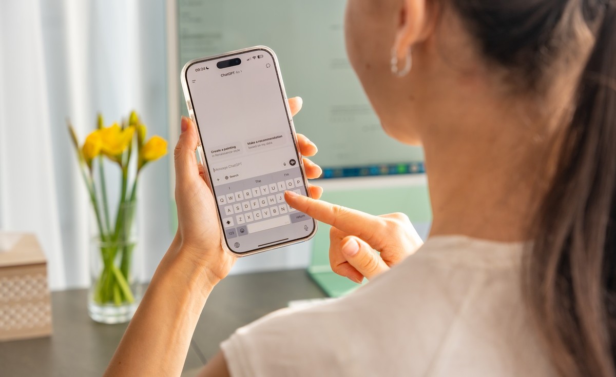 ChatGPT w pracy. Gdzie przyspiesza, gdzie wymaga ostrożności i jak mądrze korzystać z AI