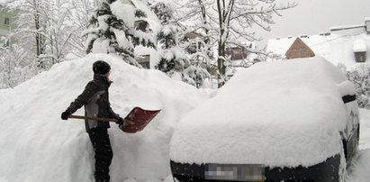 Intensywne opady śniegu w Tatrach. Drugi stopień zagrożenia lawinowego