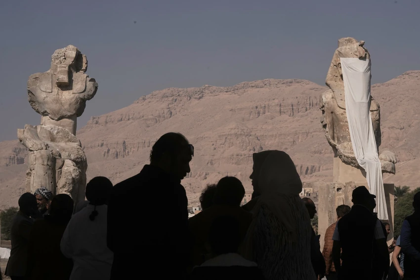 Statue uoči otvaranja