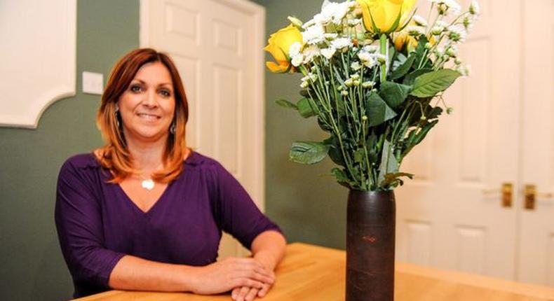 Mum uses unexploded bomb as a VASE for 30 years 