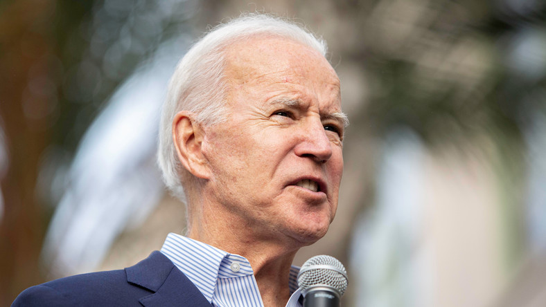 Joe Biden będzie sprzeciwiał się Nord Stream 2 oraz utrzyma amerykańskie zobowiązania wobec NATO - przekazał w środę w oświadczeniu przesłanym PAP i innym mediom sztab kandydata Demokratów na prezydenta USA.