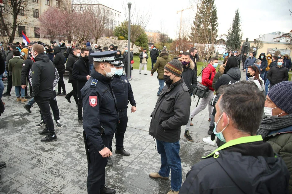 Ugostitelji i policija u centru Banjaluke
