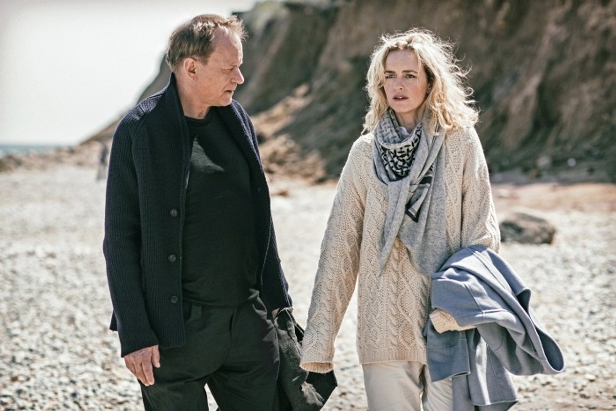 Stellan Skarsgård w filmie Volkera Schlöndorffa. Zobacz ZWIASTUN dramatu "Powrót do Montauk"