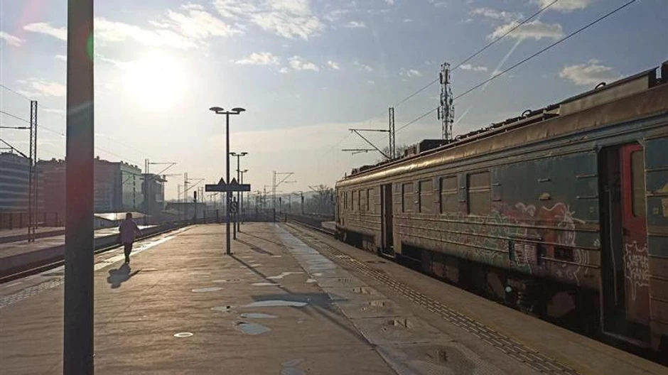 Plavi, išarani voz, napravljen u Rigi, i dalje saobraća u Beogradu | Foto: Dušan Milojević