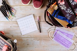 Nowe podręczniki do szkół. KO ostrzega: Chcą wychować obywatela PiS