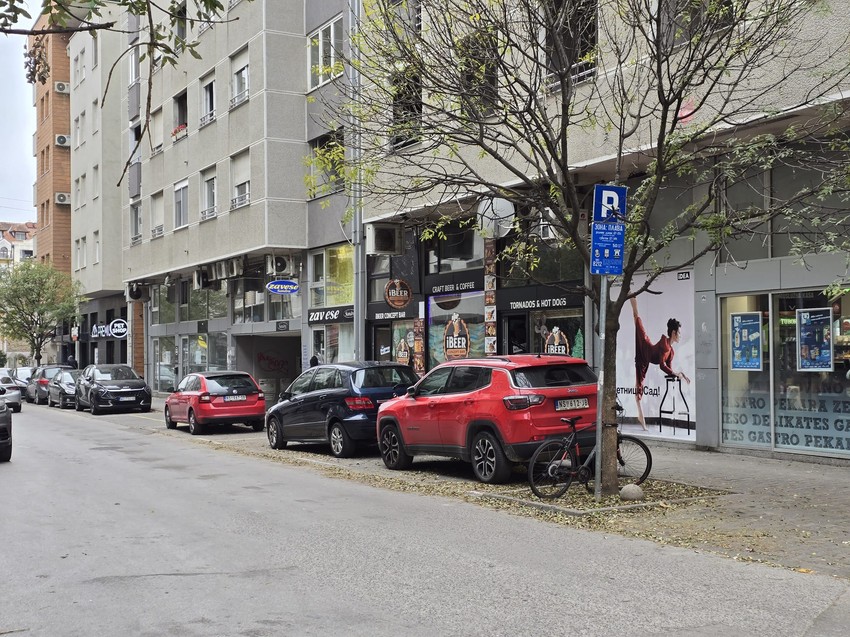 Ulica u kojoj je napadnut mladić u Novom Sadu