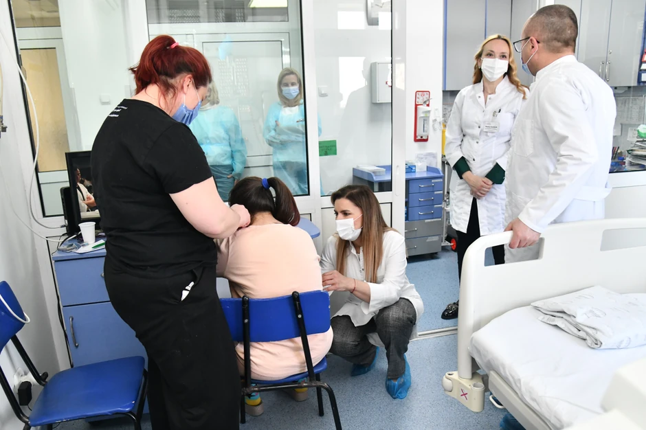 Devojčica kojoj je transplantiran bubreg od živog donora se dobro oseća i uskoro će biti puštena kući