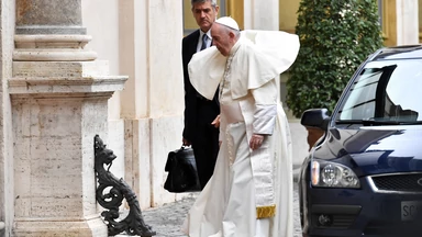 Prezydent Andrzej Duda z małżonką przybyli na audiencję u papieża Franciszka