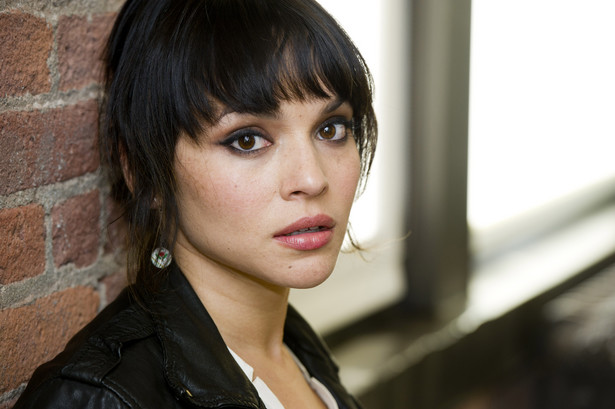 Norah Jones śpiewa dla romantycznie zakochanych