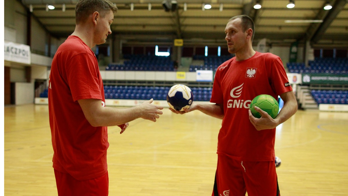 Paweł Podsiadło jest zawodnikiem, który nie znalazł uznania w oczach poprzedniego trenera reprezentacji. Jednak nowy selekcjoner, Tałant Dujszebajew, postanowił dać mu szansę. Rozgrywający USAM Nimes Gard z powodzeniem radzi sobie we Francji.