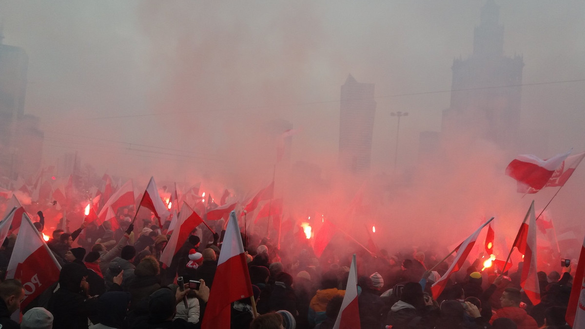 Do Urzędu m.st. Warszawy wpłynęło już kilka zawiadomień o marszach 11 listopada – poinformowała dyrektor stołecznego Biura Bezpieczeństwa i Zarządzania Kryzysowego (BBiZK) Ewa Gawor. Oprócz dorocznego Marszu Niepodległości zgłoszono też kilka mniejszych przemarszów.  W tym roku rząd nie będzie współpracował z organizatorami MN. 