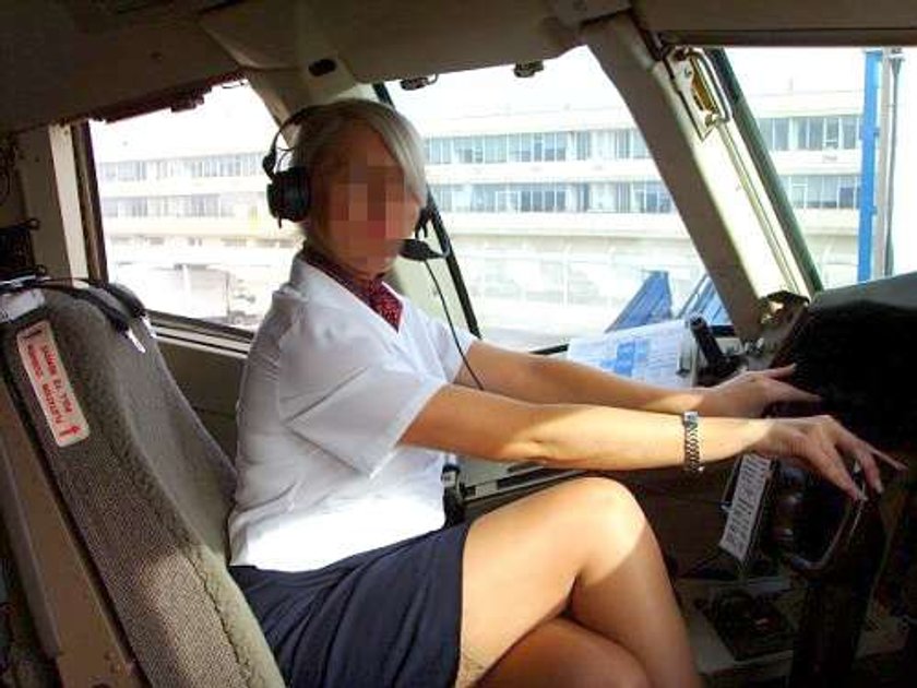 Stewardessy robią striptiz! FOTO