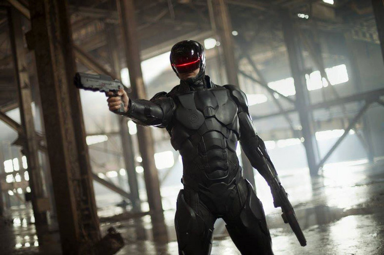 Kadr z filmu "RoboCop" (reż. José Padilha)