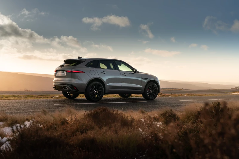 Jaguar F-PACE