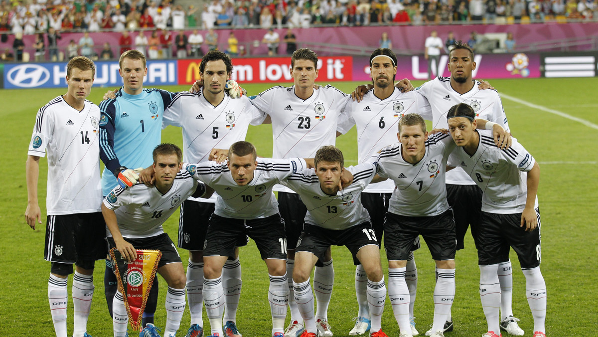 Gadżety w barwach narodowych ściągnęli z Niemiec, a mecz oglądali za pośrednictwem niemieckiej telewizji. Kciuki za drużynę naszych zachodnich sąsiadów ściskali członkowie Mniejszości Niemieckiej z Opolszczyzny.