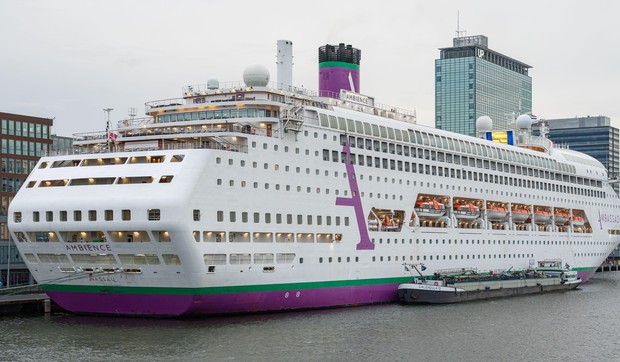 Ilustracija: Ambassador Cruise Line kruzer u Amsterdamu