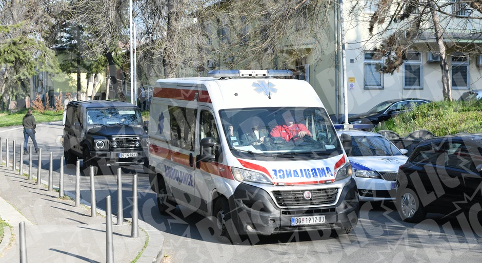 Dečak Ubica izlazi iz bolnice