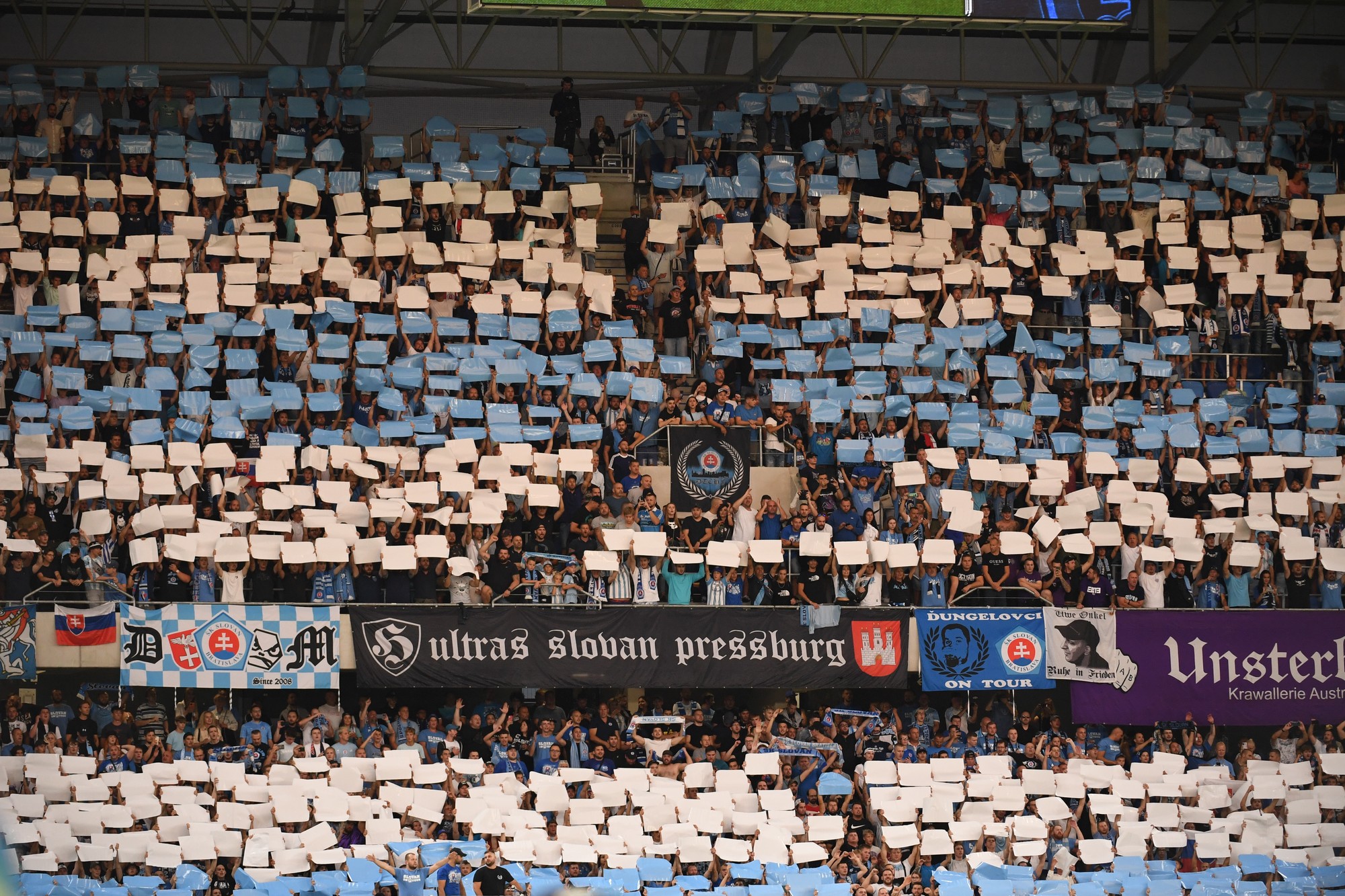 Slovan Bratislava - Ferencváros Budapešť.