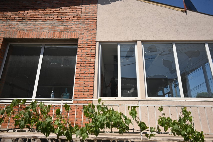 Lokal preko puta bokserove kuće