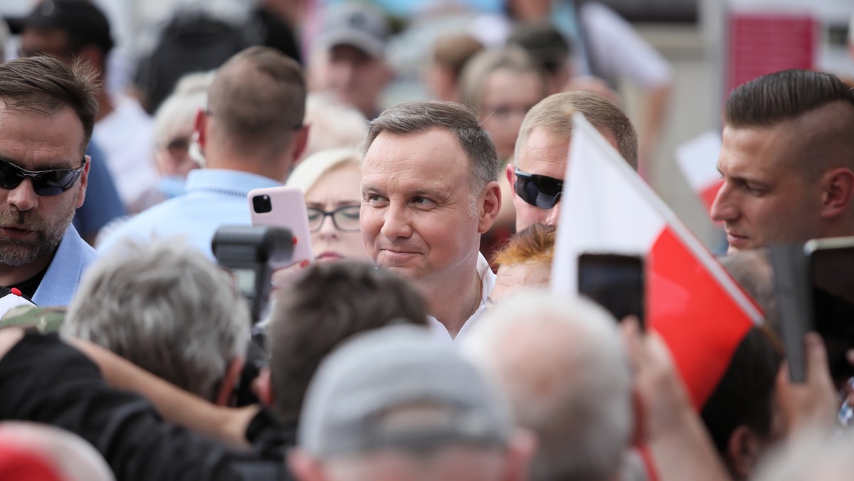 Wybory prezydenckie 2020. Sondaż. Duda wygrywa I turę, II przegrywa