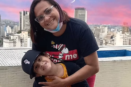 Mama i ćerka posle TRANZICIJE postale TATA I SIN: Devojčica sa 4 godine odlučila da BUDE MUŠKO, a onda je ISTO URADILA MAJKA! Kad su otkrile detalje priče svet je ostao FRAPIRAN