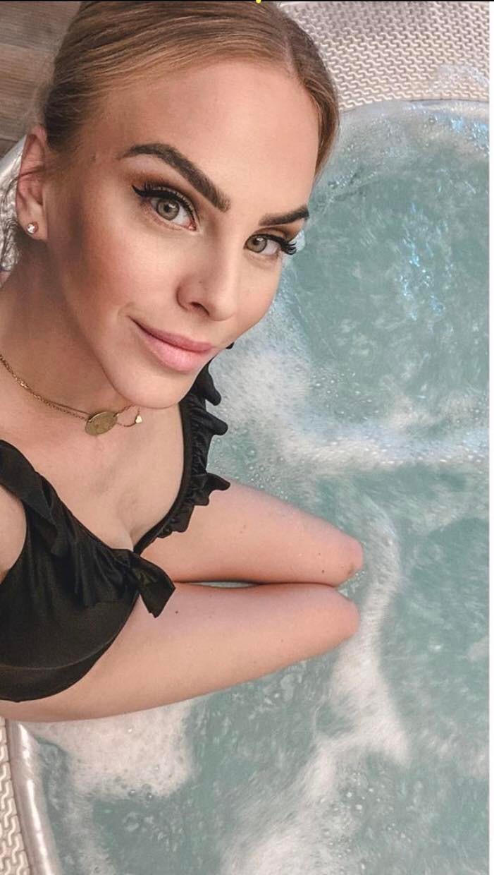 Bývalá účastníčka SuperStar Barbora Balúchová. 